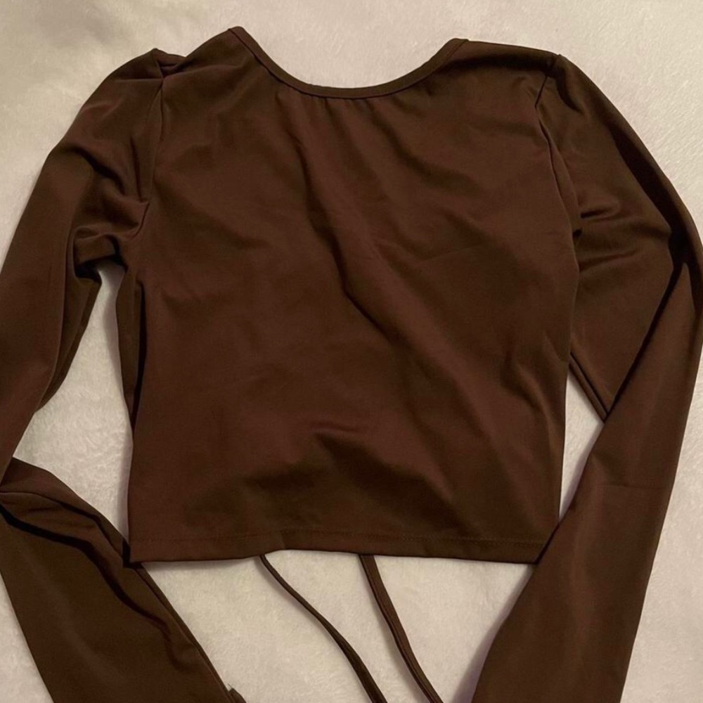 Cotton on Brown long sleeve with an open back cut out